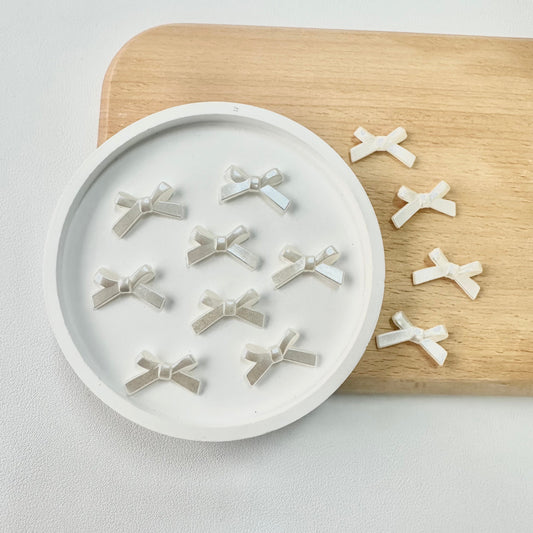 AB Beads: Pearlescent Ribbons