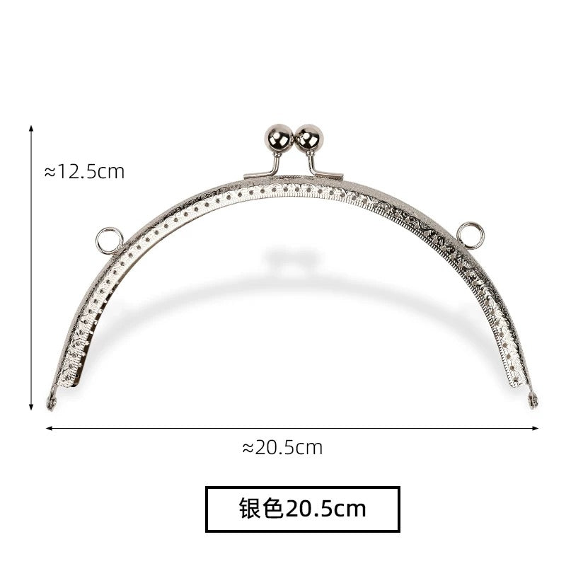 Silver Kiss Clasps