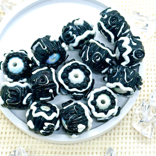 Handpainted Beads: Keshia