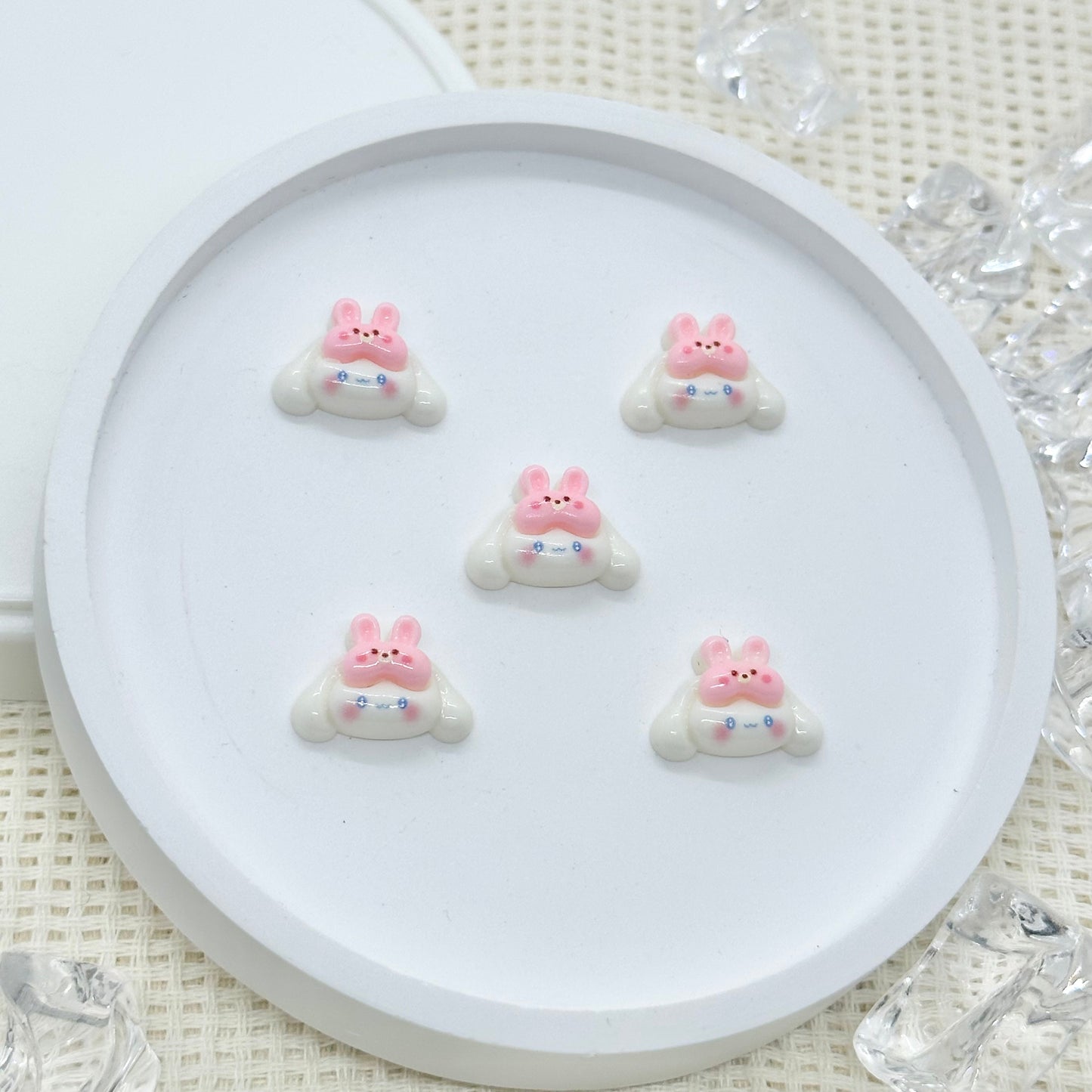 Stick-on Charms: Cinnamon Roll (S)