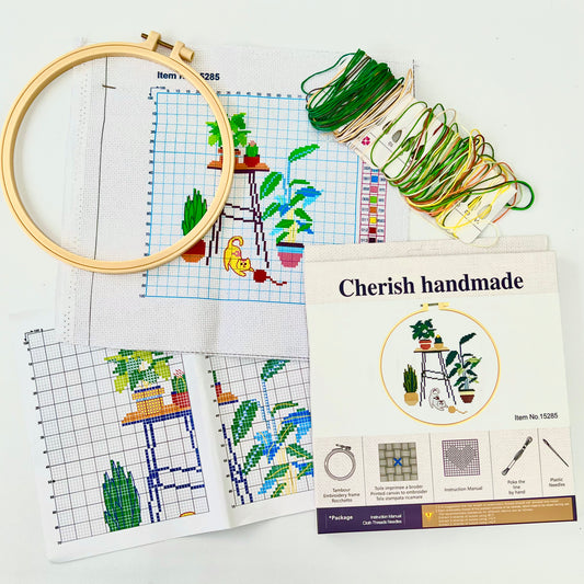 Cross Stitching Kits: 18x18cm