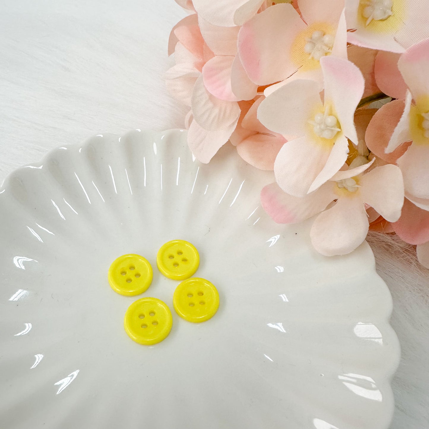 18mm Resin Buttons