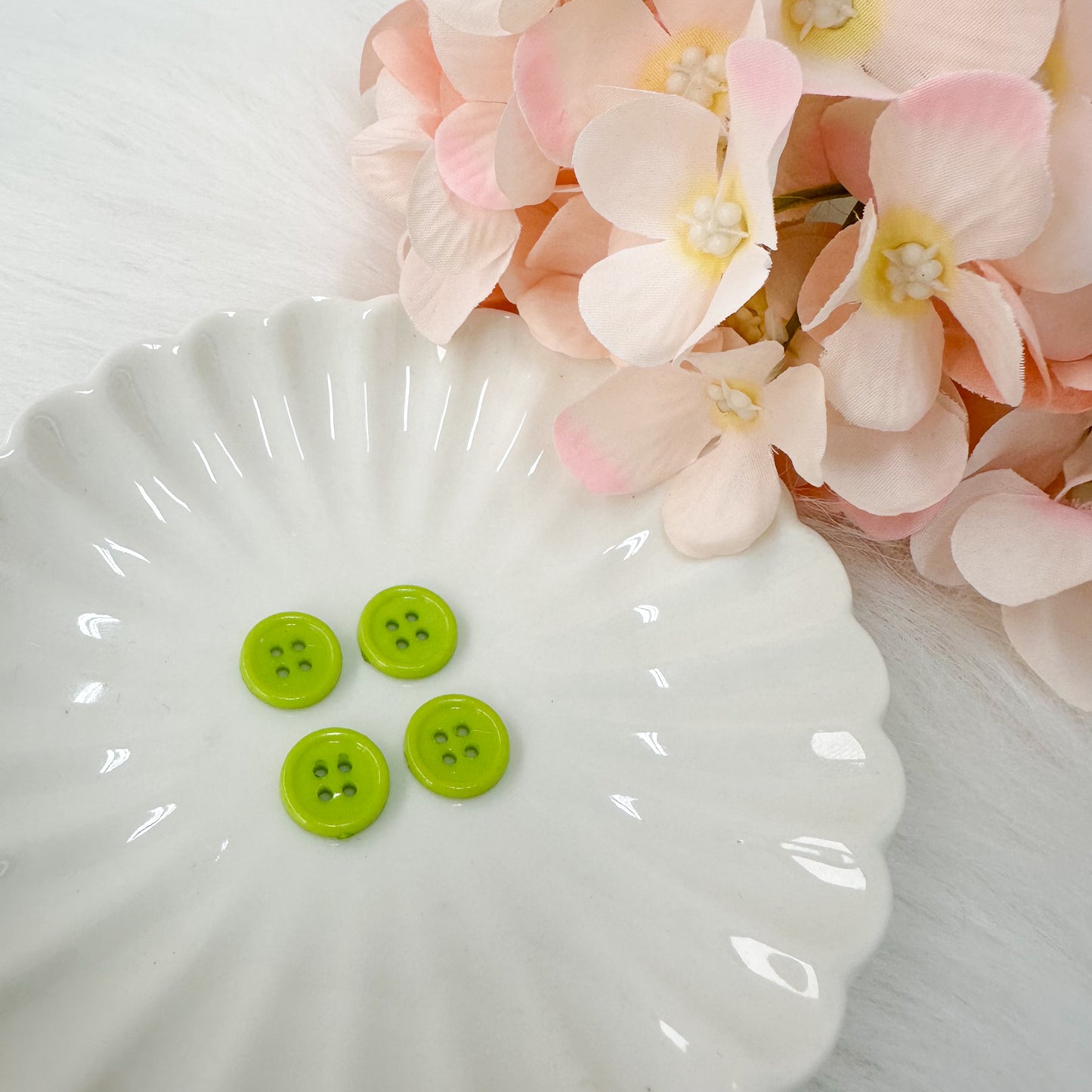 18mm Resin Buttons