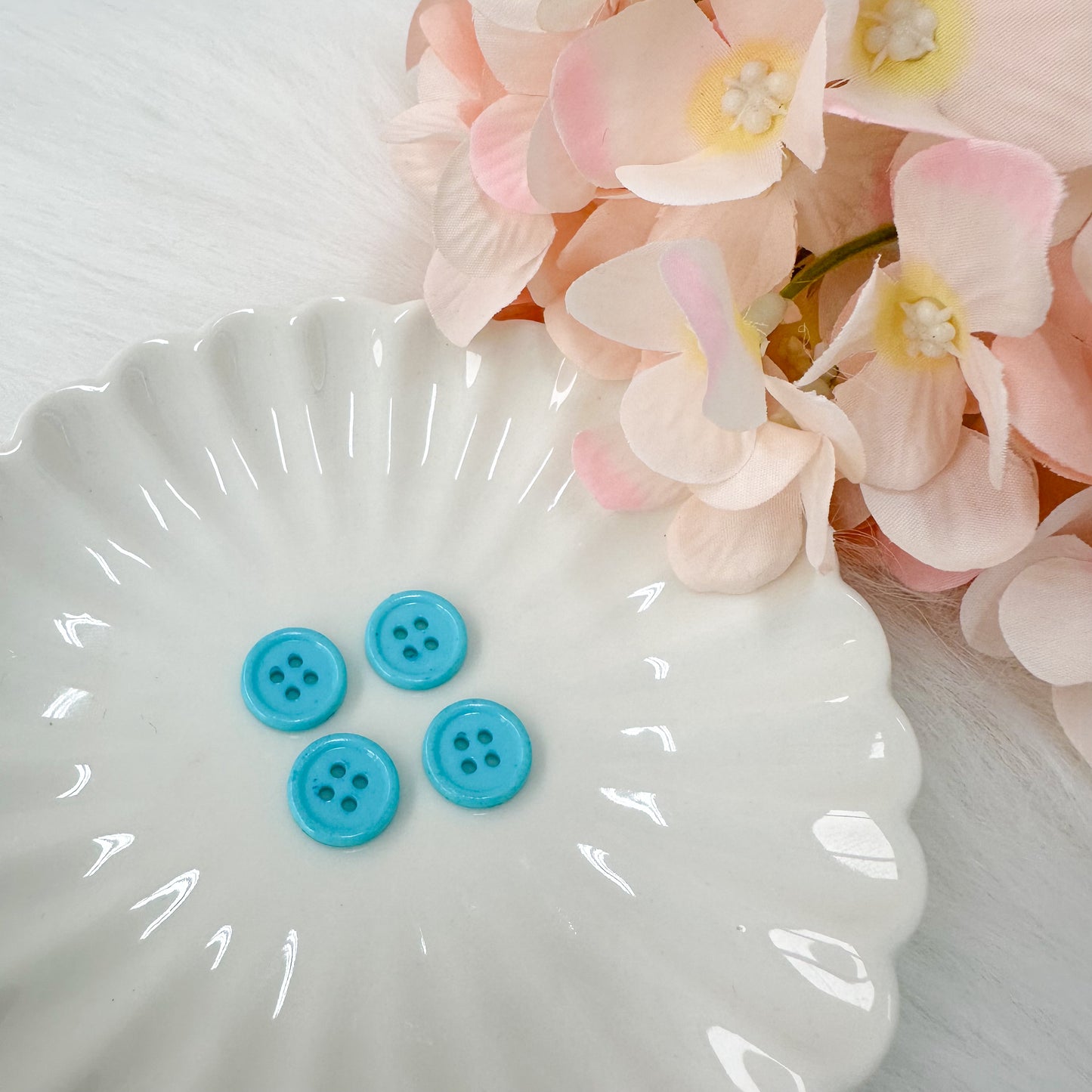 18mm Resin Buttons