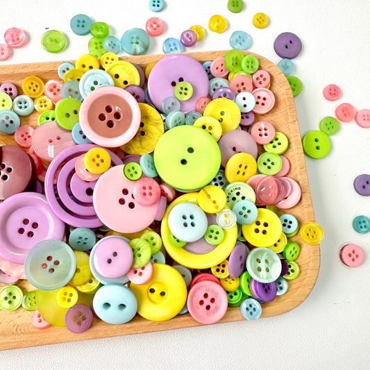 10mm - 40mm Assorted Resin Buttons (Pastel Rainbows)