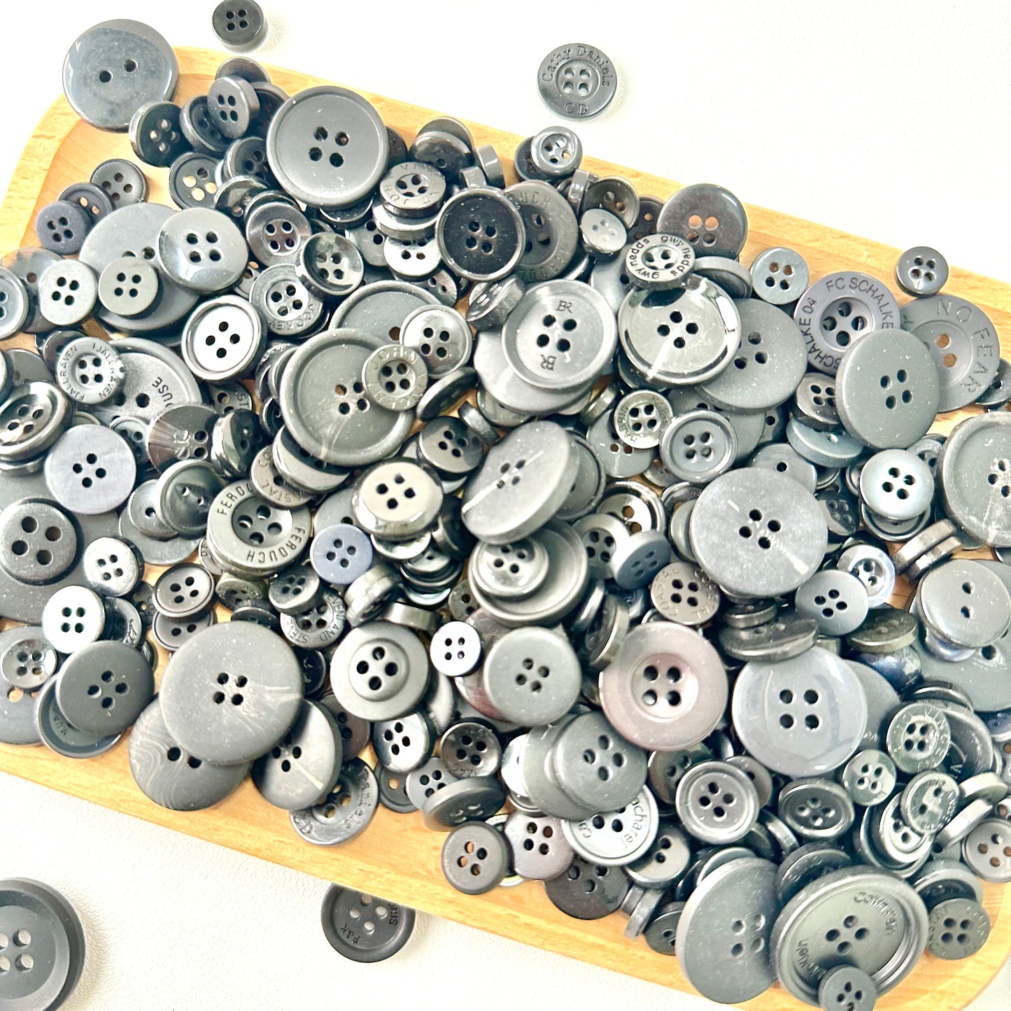 10mm - 40mm Assorted Resin Buttons (Grey)