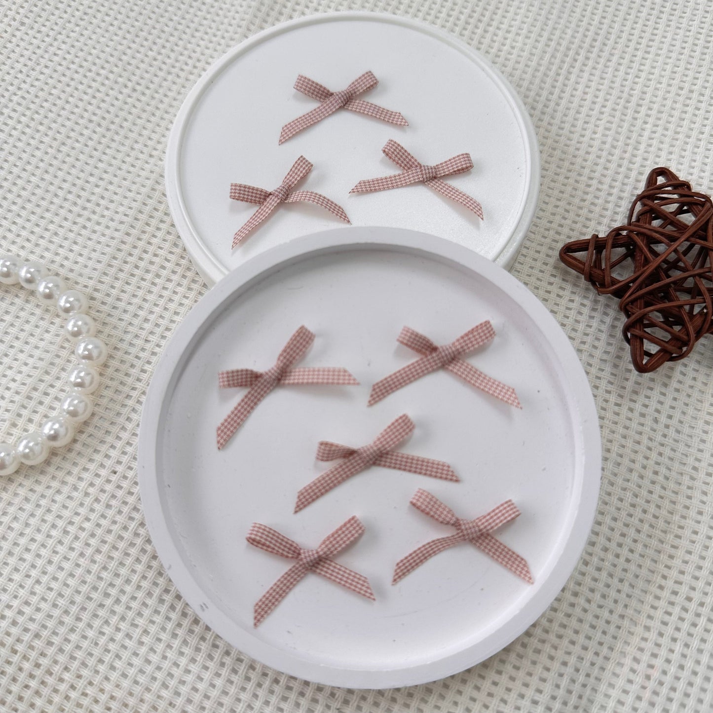 2.8cm Checkered Ribbon: Champagne