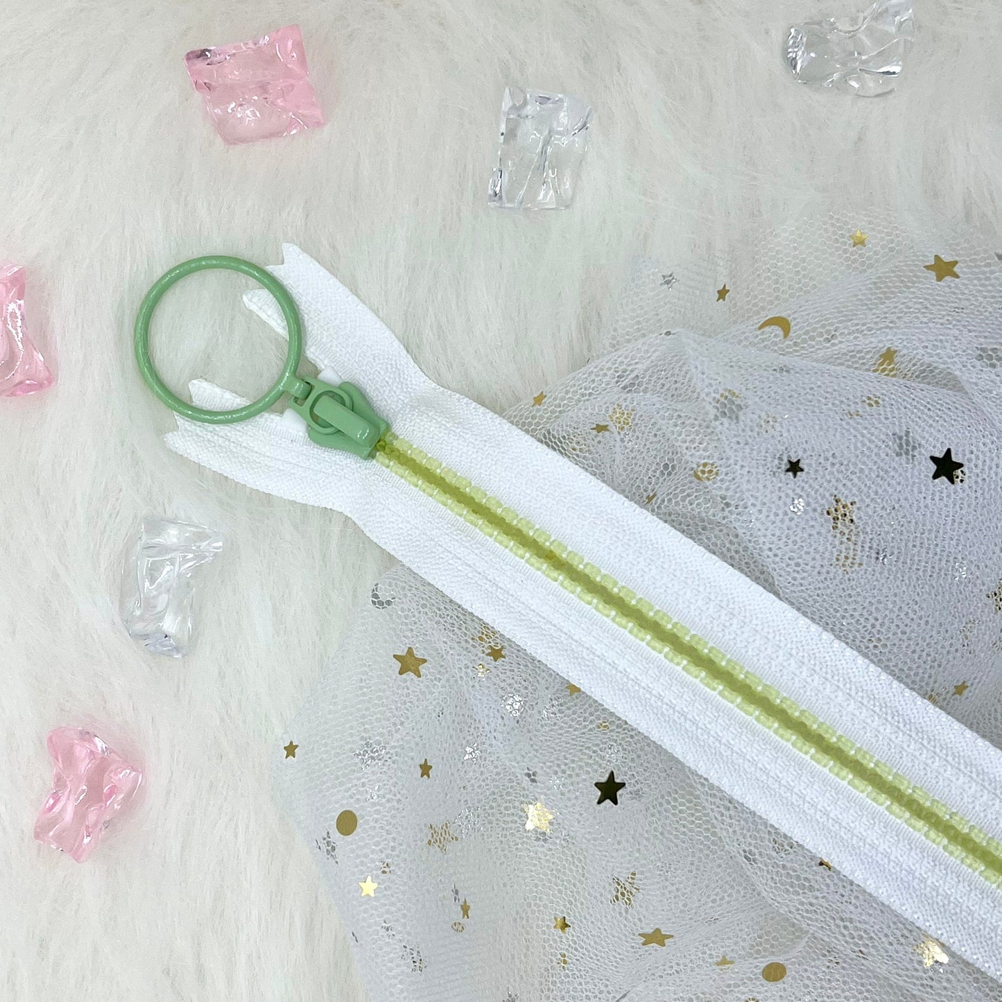 15cm Close-end Zipper (Round Hoop Pull)