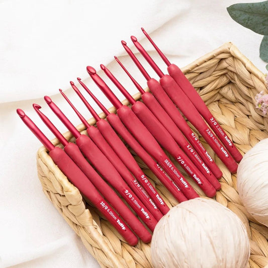 Tulip Etimo Red Crochet Hooks