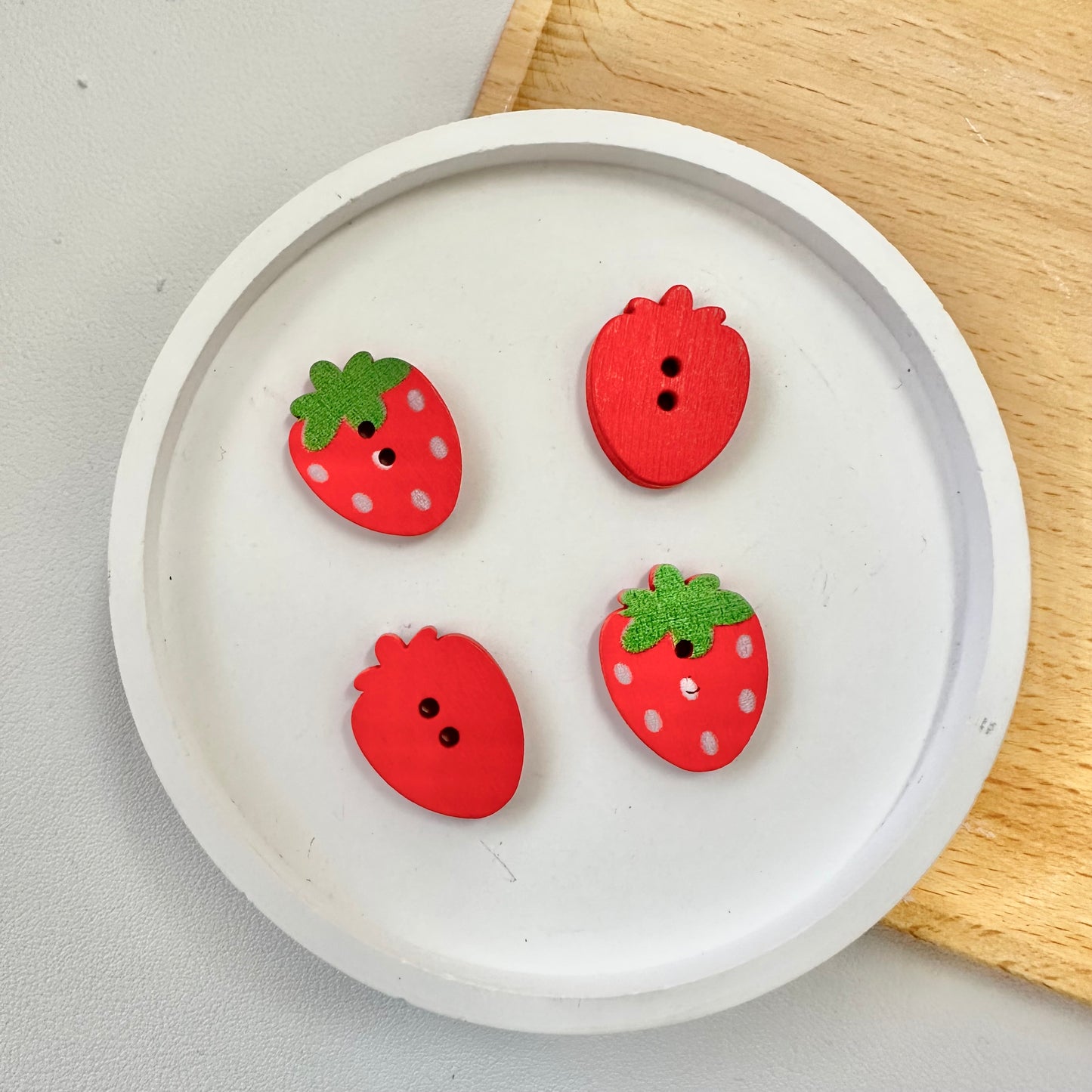 21mm Strawberry Wooden Button (Set of 4)