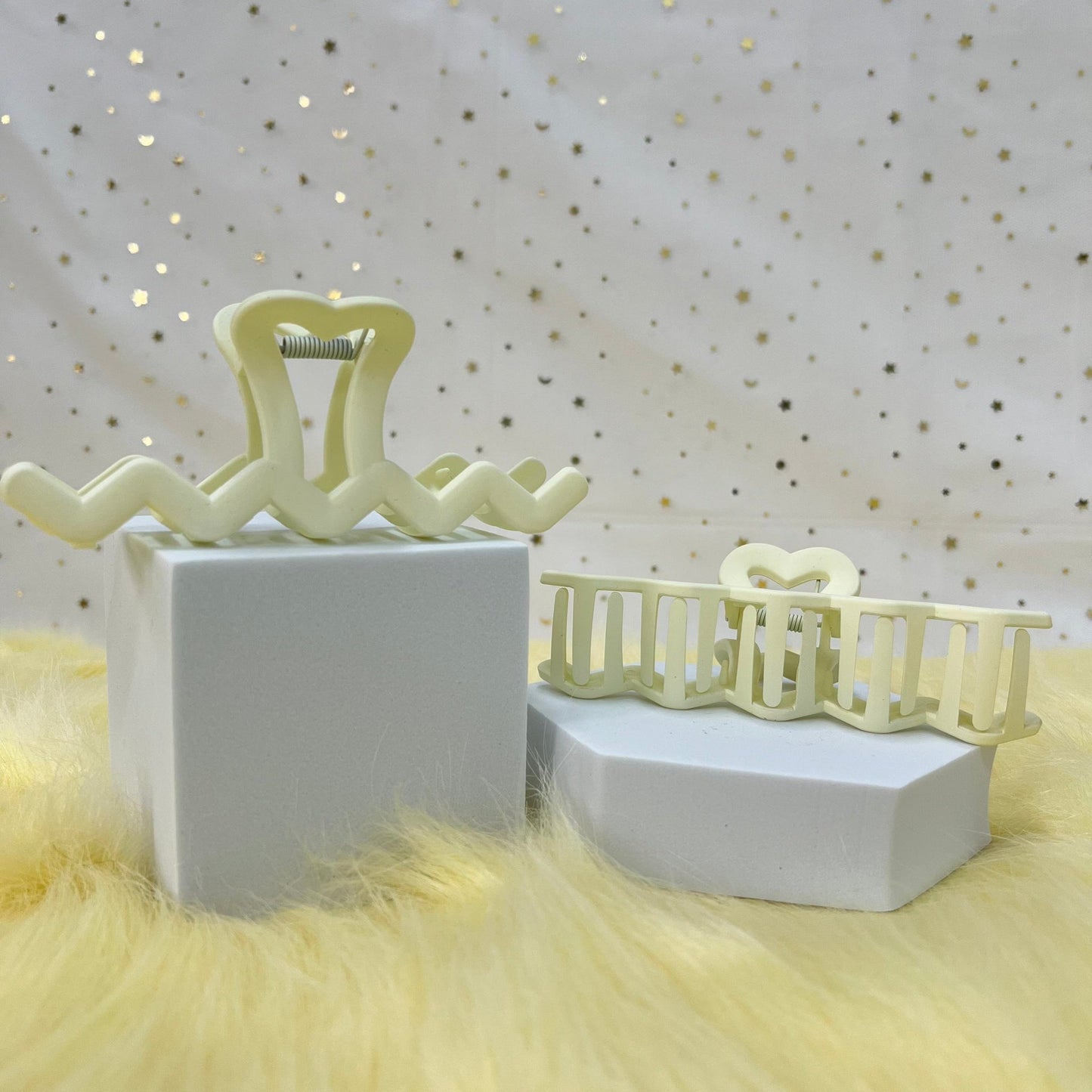 Matte Claw Clip: Zig Zag (Assorted Colors)