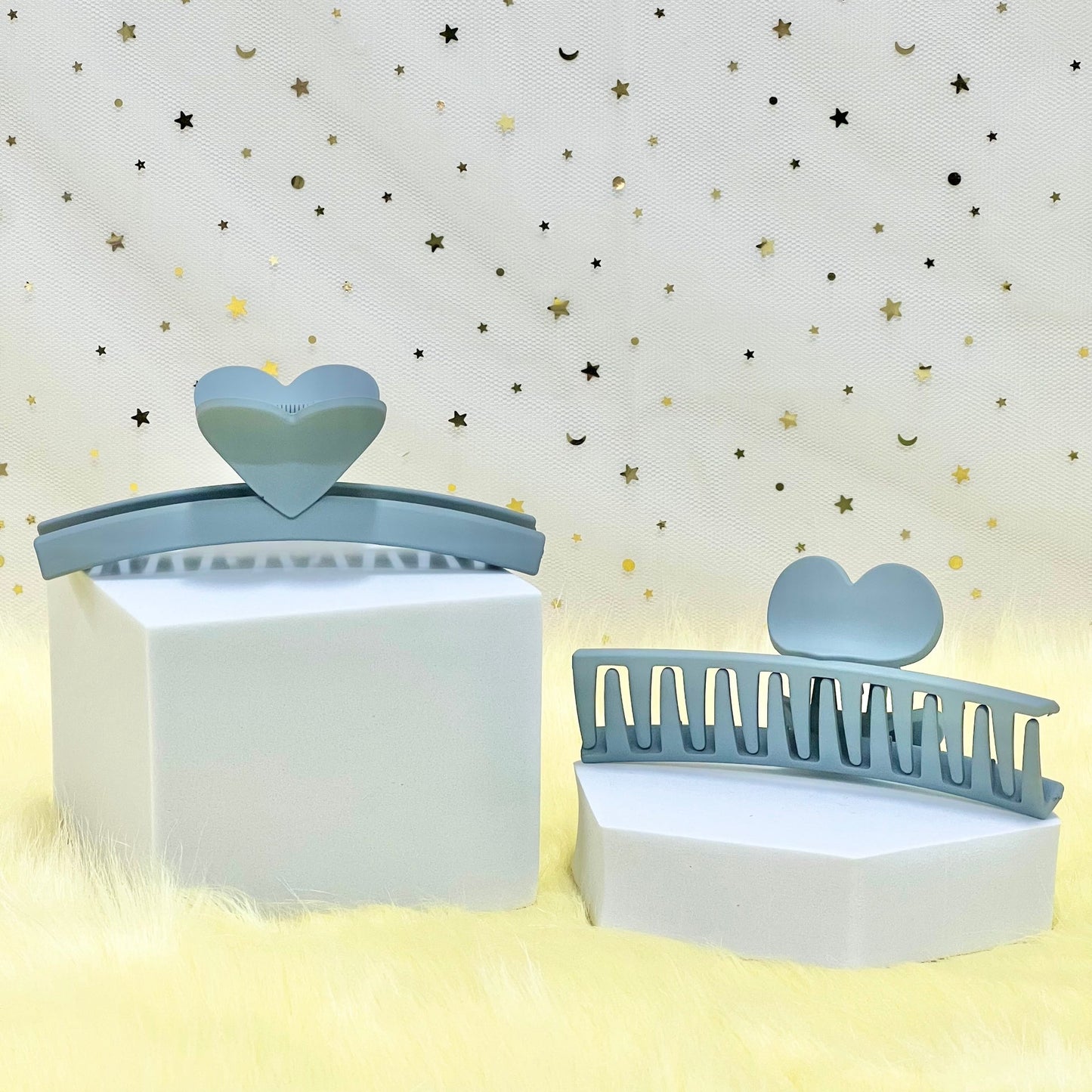 Matte Claw Clip: Crown Heart Claw Clip (Assorted Colors)