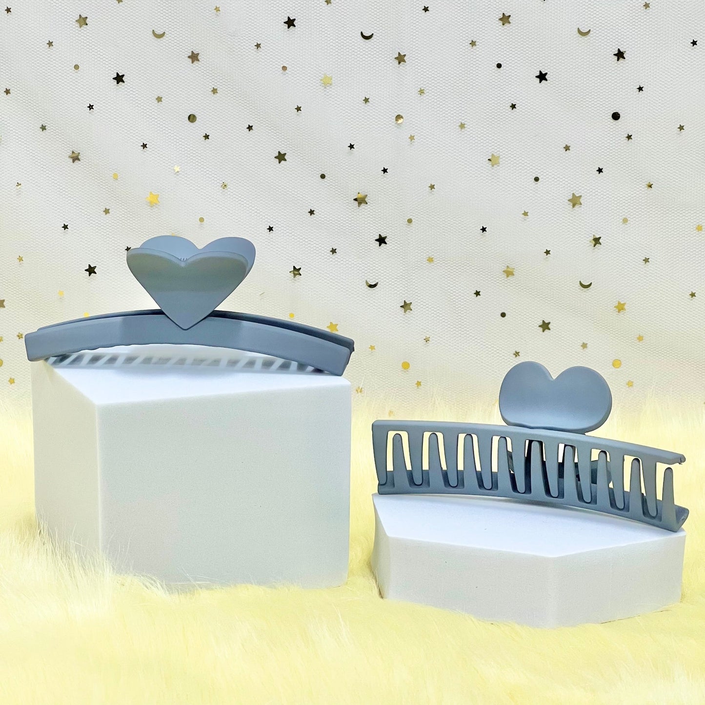 Matte Claw Clip: Crown Heart Claw Clip (Assorted Colors)
