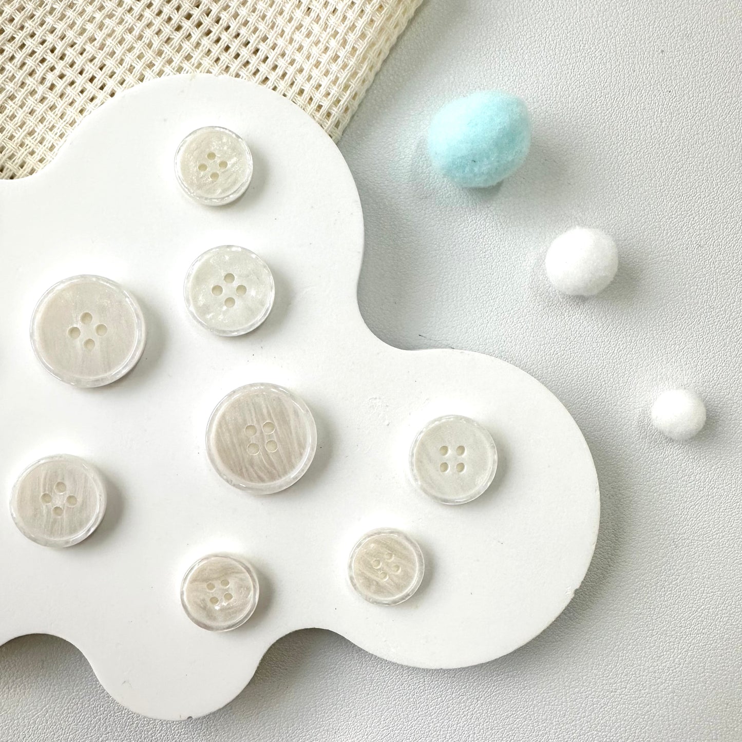 Pearlescent White Glitter Resin Buttons (15mm, 18mm, 21mm)