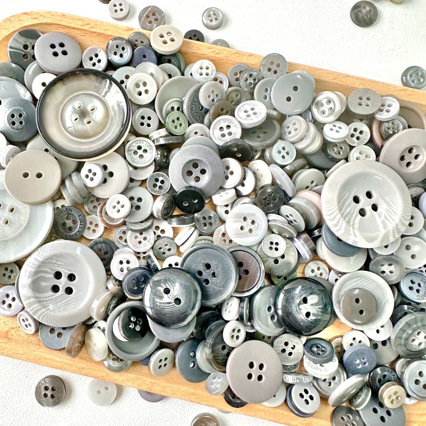 10mm - 40mm Assorted Resin Buttons (Grey)
