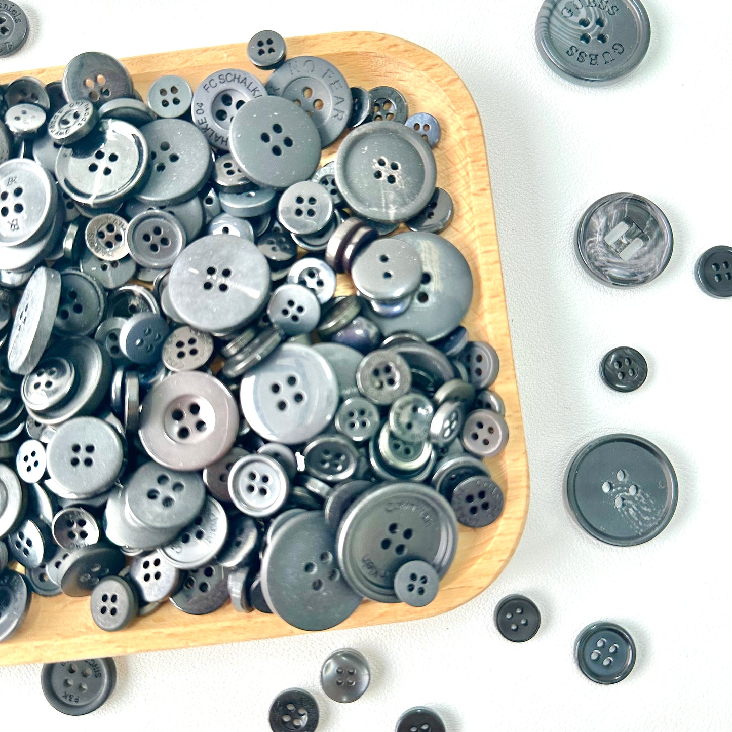 10mm - 40mm Assorted Resin Buttons (Grey)