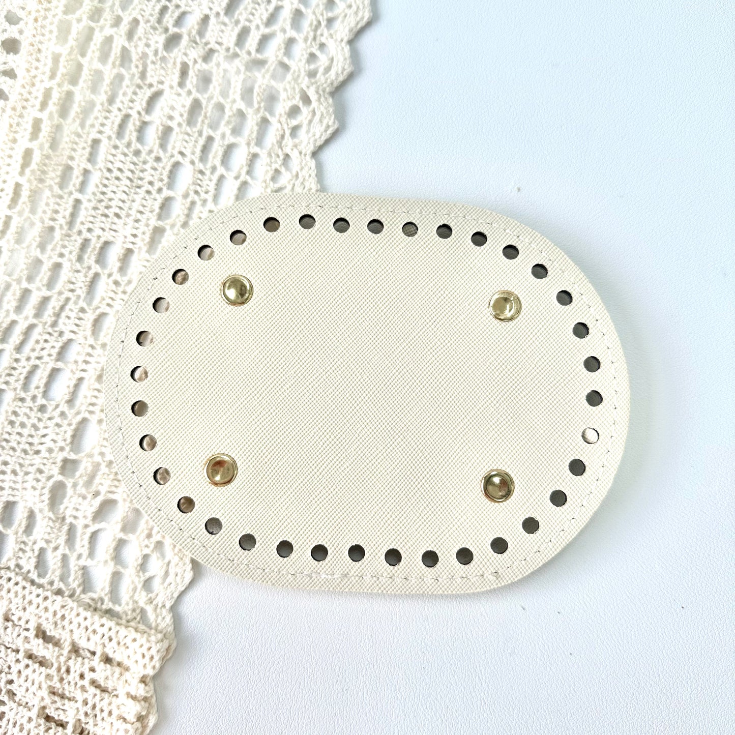 11 x 14cm Oval PU Bag Base