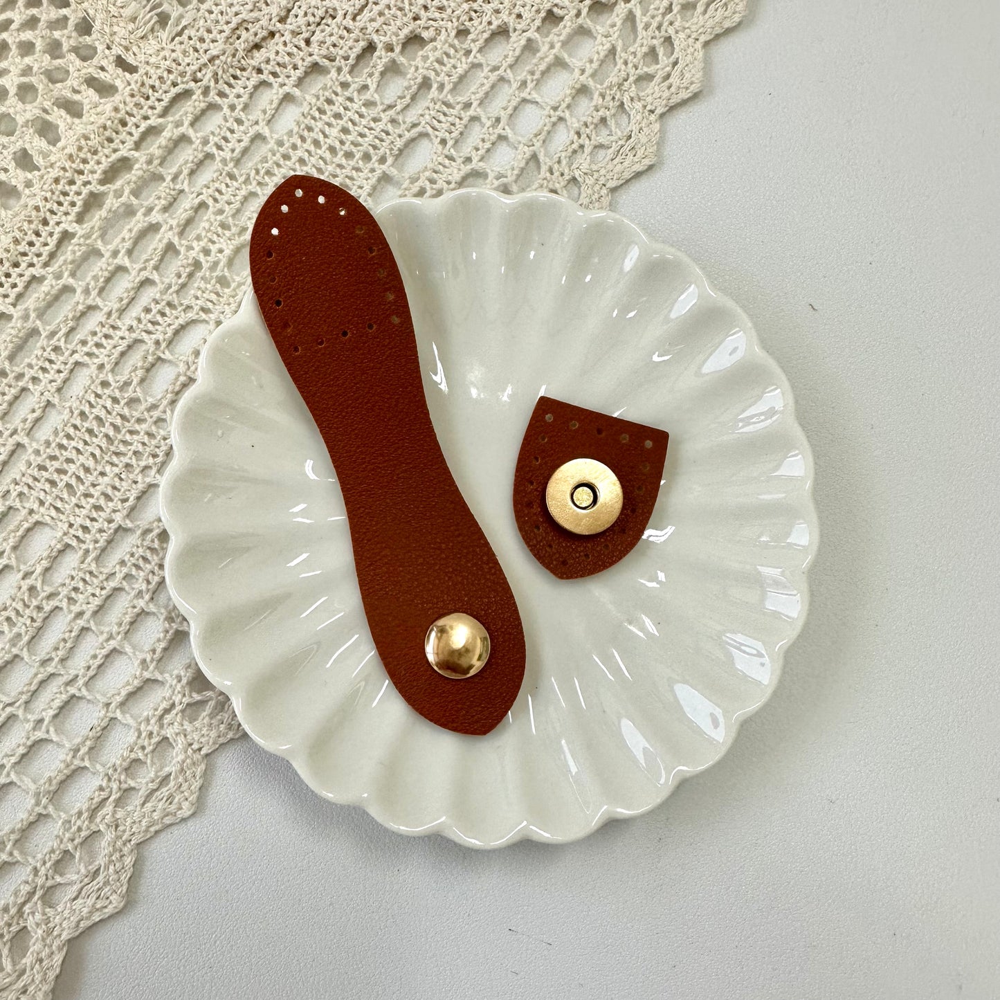 11 x 2.5cm Magnetic Button Clasp with PU Leather (Sew-on)