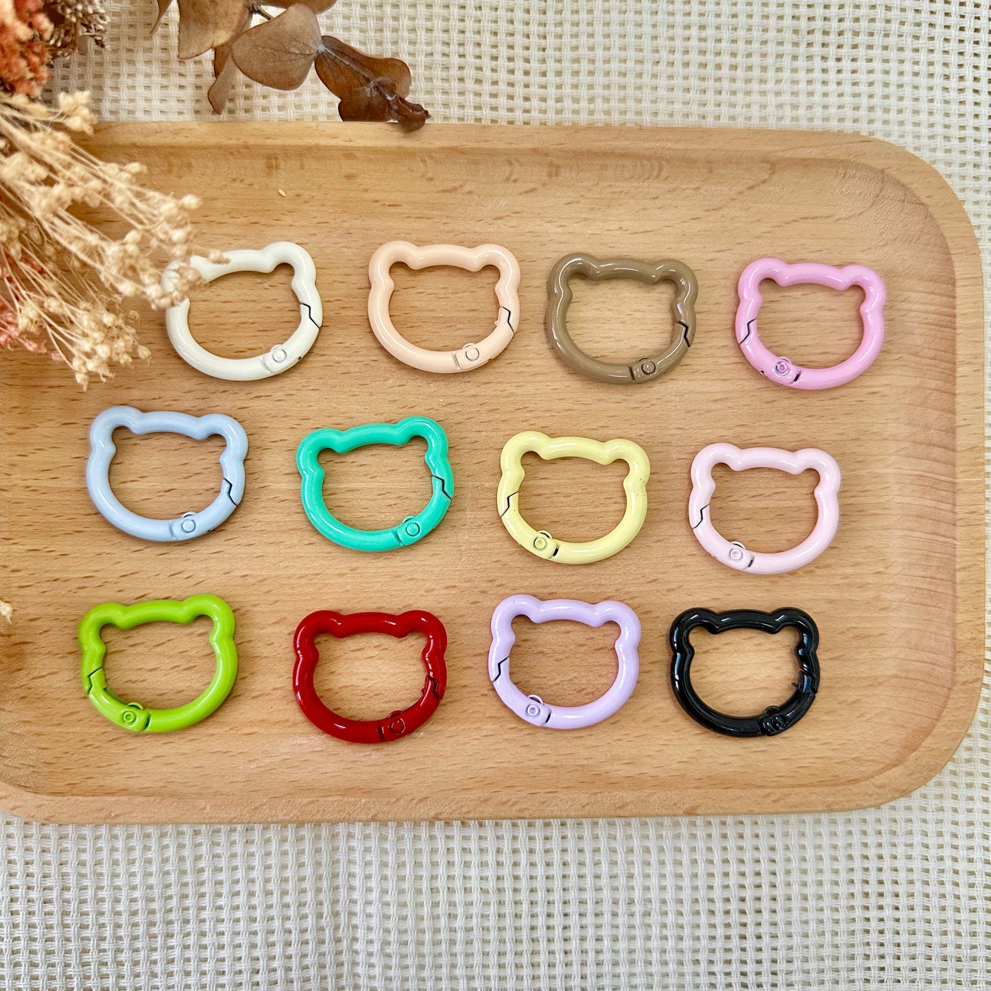 Jr Clasp Bear Clasp Keyring (Assorted Colors) – Memo's Art House