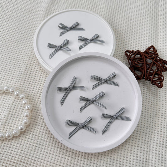 2.8cm Checkered Ribbon: Greenish Grey