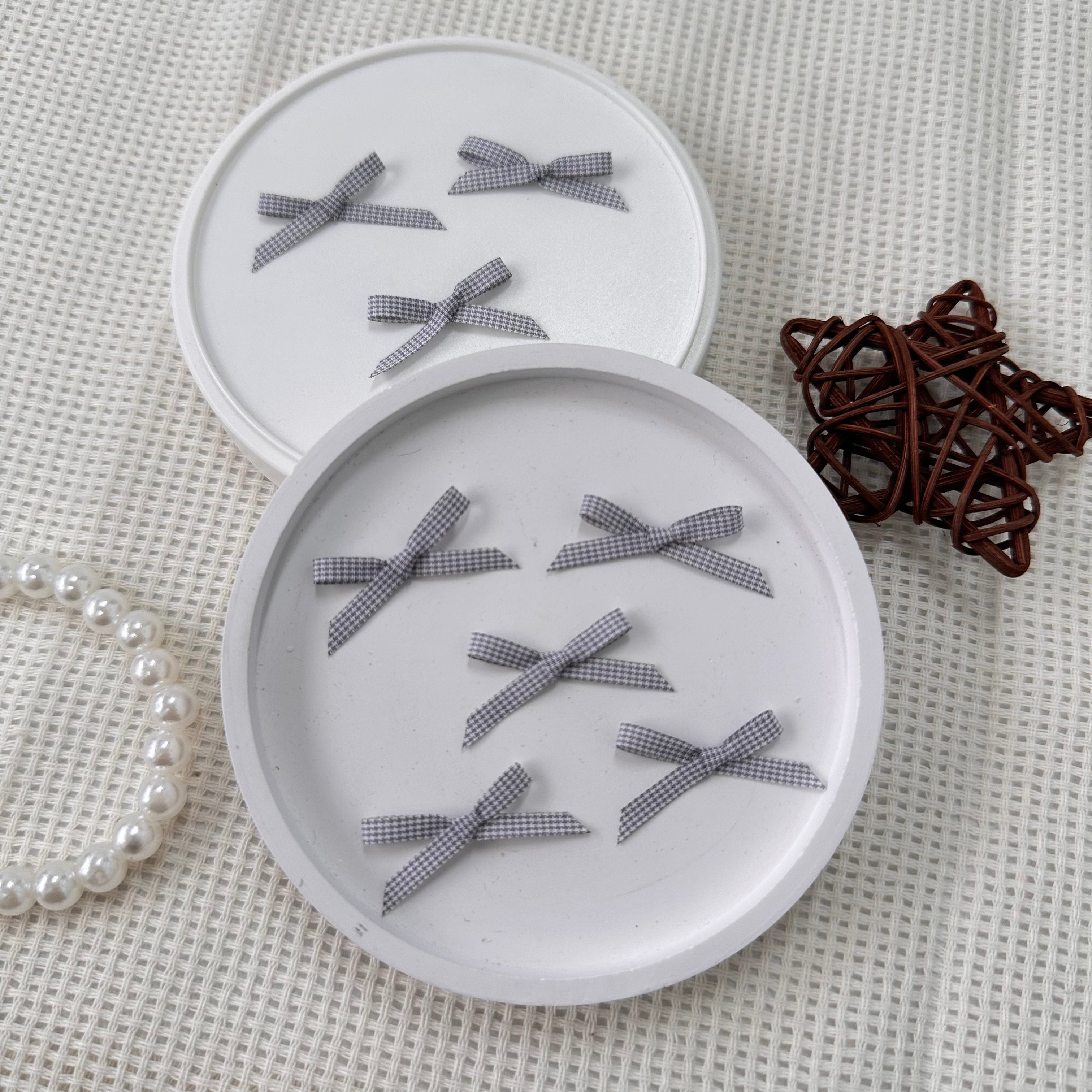2.8cm Checkered Ribbon: Grey – Memo's Art House