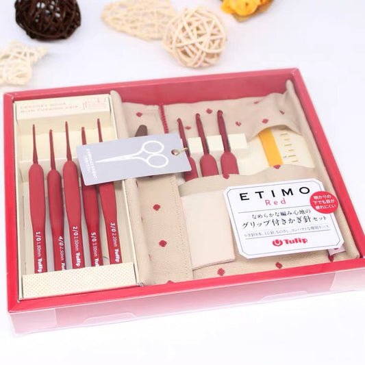 Tulip Etimo Red Crochet Hook Set